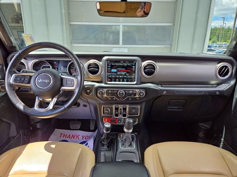 Used 2018 Jeep Wrangler Unlimited Rubicon AWD/4WD image 17