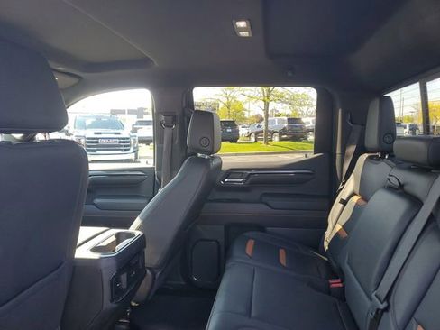 Certified 2023 GMC Sierra 1500 AT4 w/ AT4 Preferred Package AWD/4WD image 8