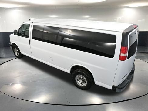 Used 2017 Chevrolet Express 3500 LT w/ LT Preferred Equipment Group image 50