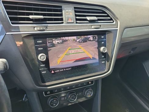 Used 2018 Volkswagen Tiguan SEL image 20