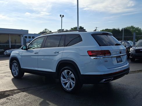 Used 2023 Volkswagen Atlas SE AWD/4WD image 4