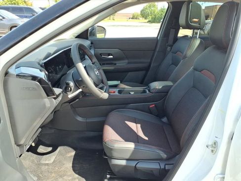 New 2026 Nissan Kicks SR w/ SR Premium Package image 33