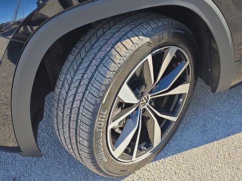 New 2026 Volkswagen Atlas SEL Premium R-Line AWD/4WD image 28