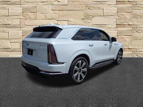 Certified 2026 Cadillac Escalade IQ Luxury 2 AWD/4WD image 6