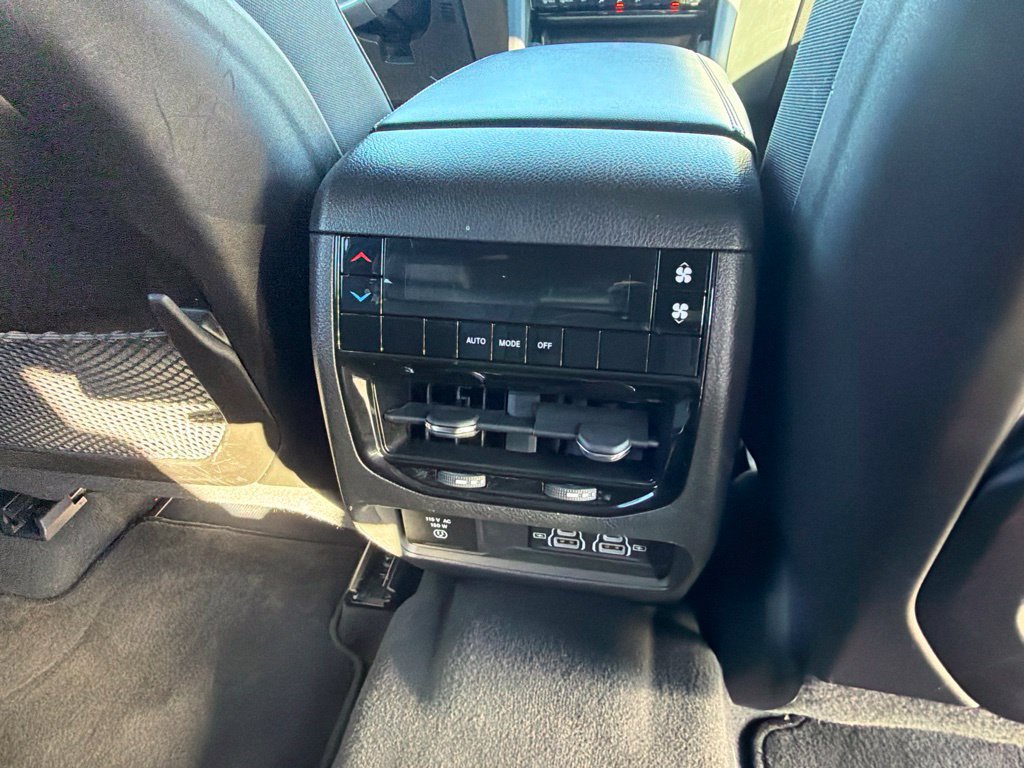 Used 2024 Jeep Grand Cherokee L Laredo AWD/4WD image 50