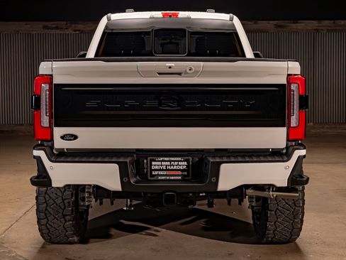 Used 2026 Ford F250 Platinum image 8