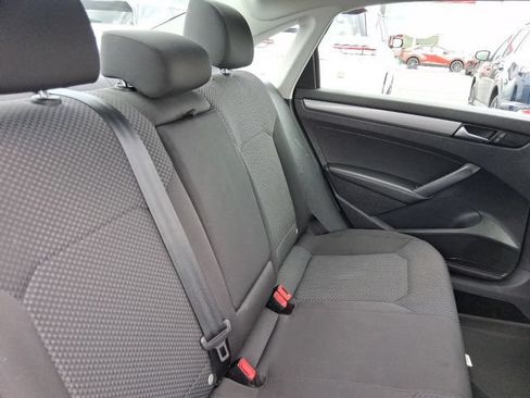 Used 2014 Volkswagen Passat 1.8T S FWD image 13