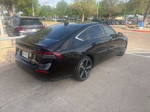 Used 2024 Honda Accord Sport image 7