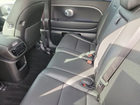 New 2026 Hyundai Ioniq 9 SEL AWD/4WD image 9