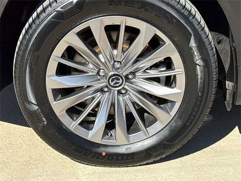 Used 2024 MAZDA CX-90 3.3 Turbo w/ Preferred Plus image 9