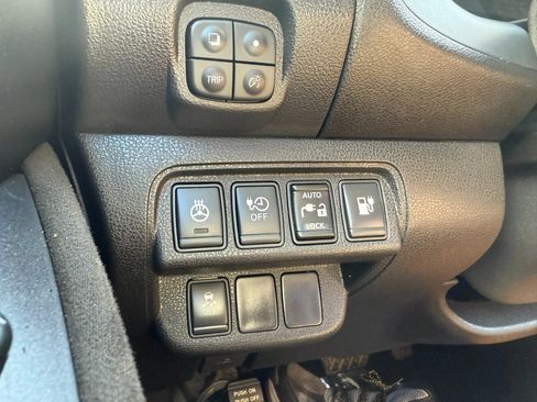 Used 2015 Nissan Leaf S w/ Charge Package image 28