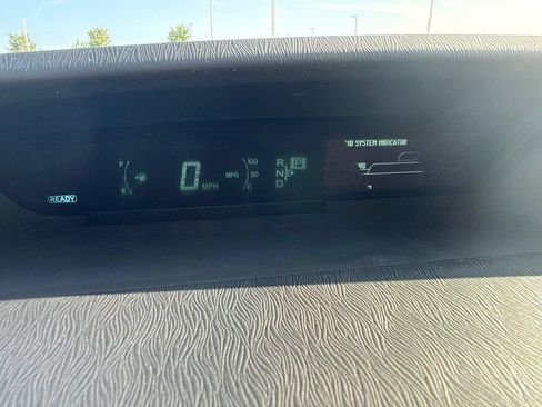 Used 2010 Toyota Prius Five FWD image 13