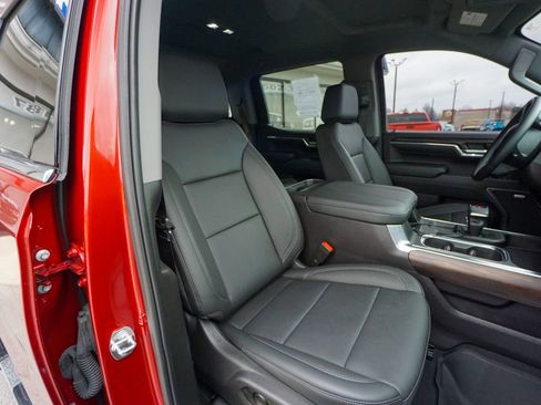 Used 2024 GMC Sierra 1500 SLT w/ SLT Premium Plus Package image 33