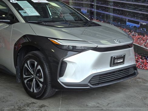 Certified 2025 Toyota bZ4X AWD image 2