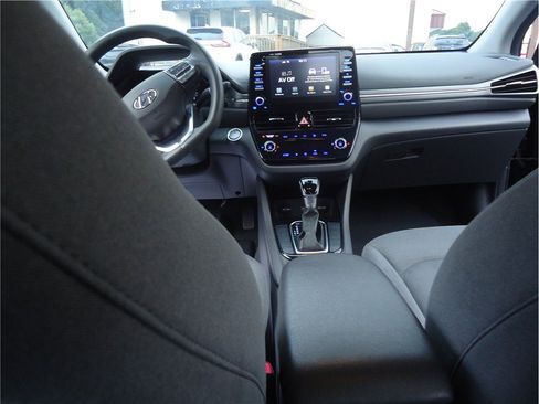 Used 2020 Hyundai Ioniq Blue FWD image 22