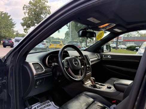 Used 2016 Jeep Grand Cherokee Limited w/ Luxury Group II AWD/4WD image 10