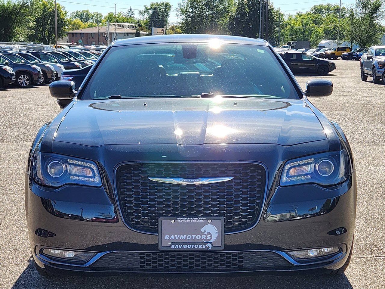 Used 2017 Chrysler 300 S AWD/4WD image 6
