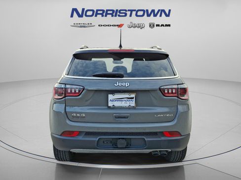 Certified 2022 Jeep Compass Limited image 5