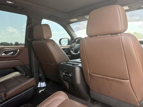 Used 2021 Chevrolet Tahoe High Country w/ Premium Package AWD/4WD image 59