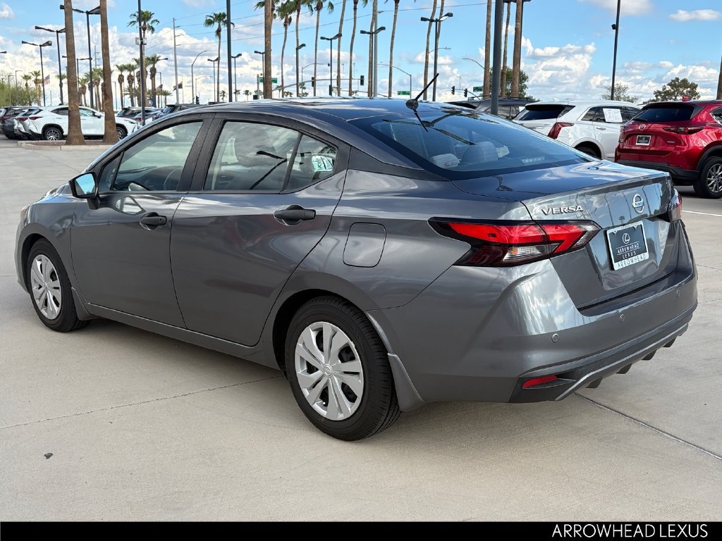 Used 2020 Nissan Versa S FWD image 2