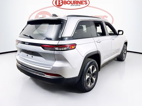 Used 2024 Jeep Grand Cherokee Limited 4xe AWD/4WD image 12