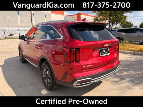 Used 2023 Kia Sorento EX FWD image 2