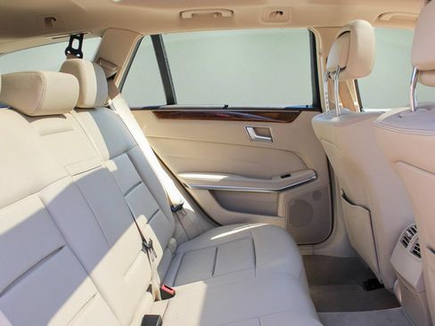 Used 2016 Mercedes-Benz E 350 4MATIC Wagon image 27