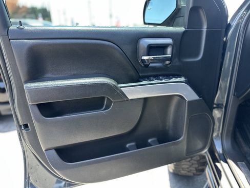 Used 2018 Chevrolet Silverado 1500 LT w/ Texas Edition AWD/4WD image 9