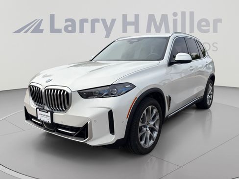 Used 2024 BMW X5 xDrive40i w/ Premium Package AWD/4WD image 1