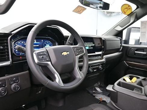 New 2025 Chevrolet Silverado 2500 LT image 18