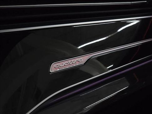 Certified 2025 Audi Q7 3.0T Premium Plus image 27