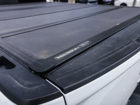 Used 2020 GMC Sierra 1500 Elevation w/ Elevation Value Package AWD/4WD image 16