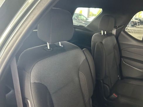 Used 2023 Chevrolet Traverse LT image 38