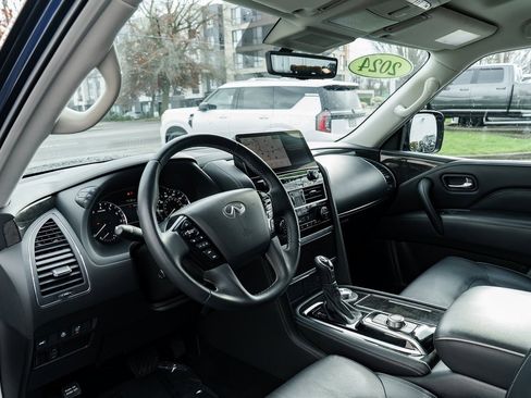 Used 2024 INFINITI QX80 Luxe image 25