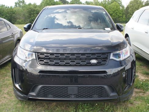 Used 2023 Land Rover Discovery Sport SE image 2