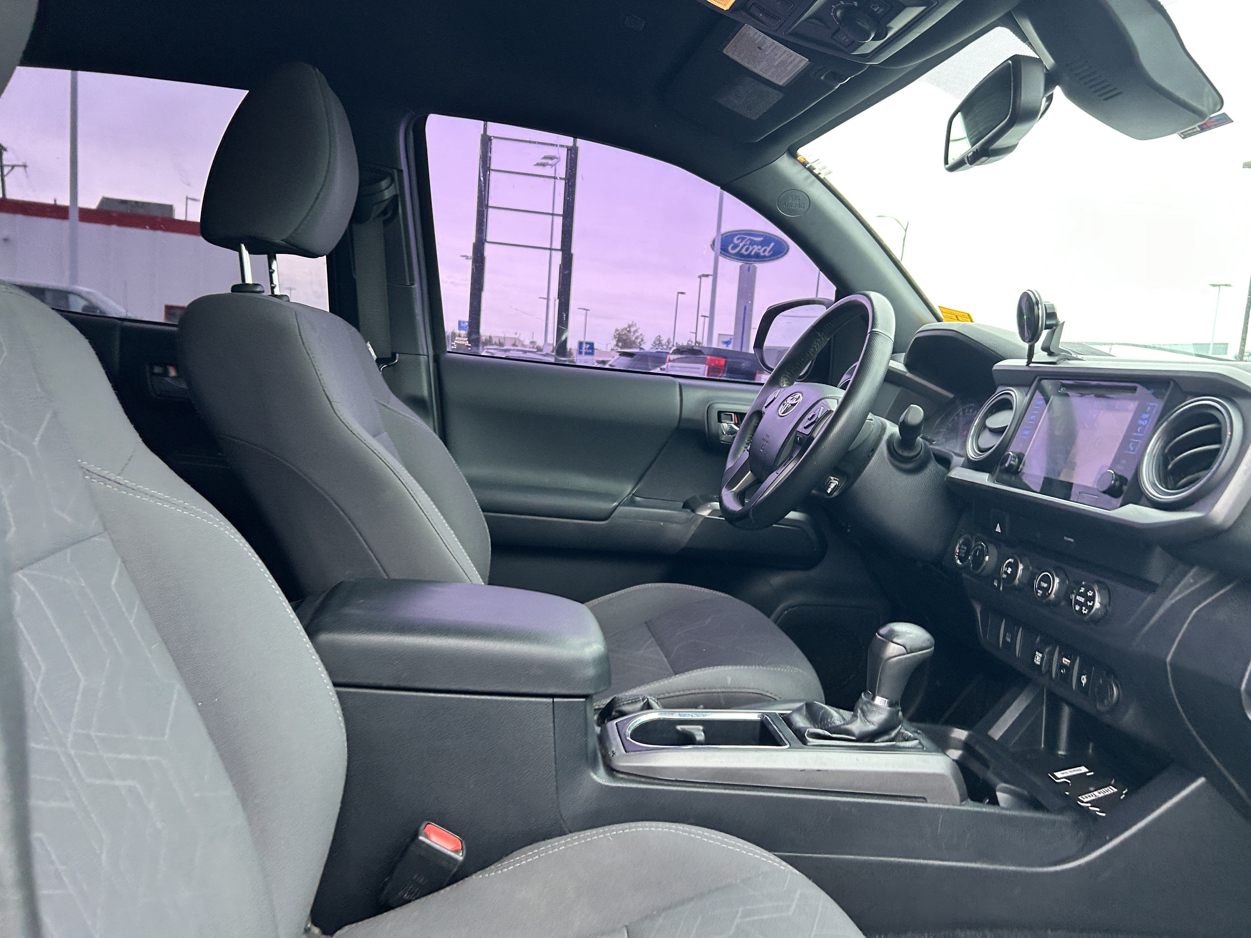 Used 2019 Toyota Tacoma TRD Off-Road AWD/4WD image 13