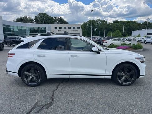 Used 2023 Genesis GV70 2.5T w/ Sport Prestige Package AWD/4WD image 2