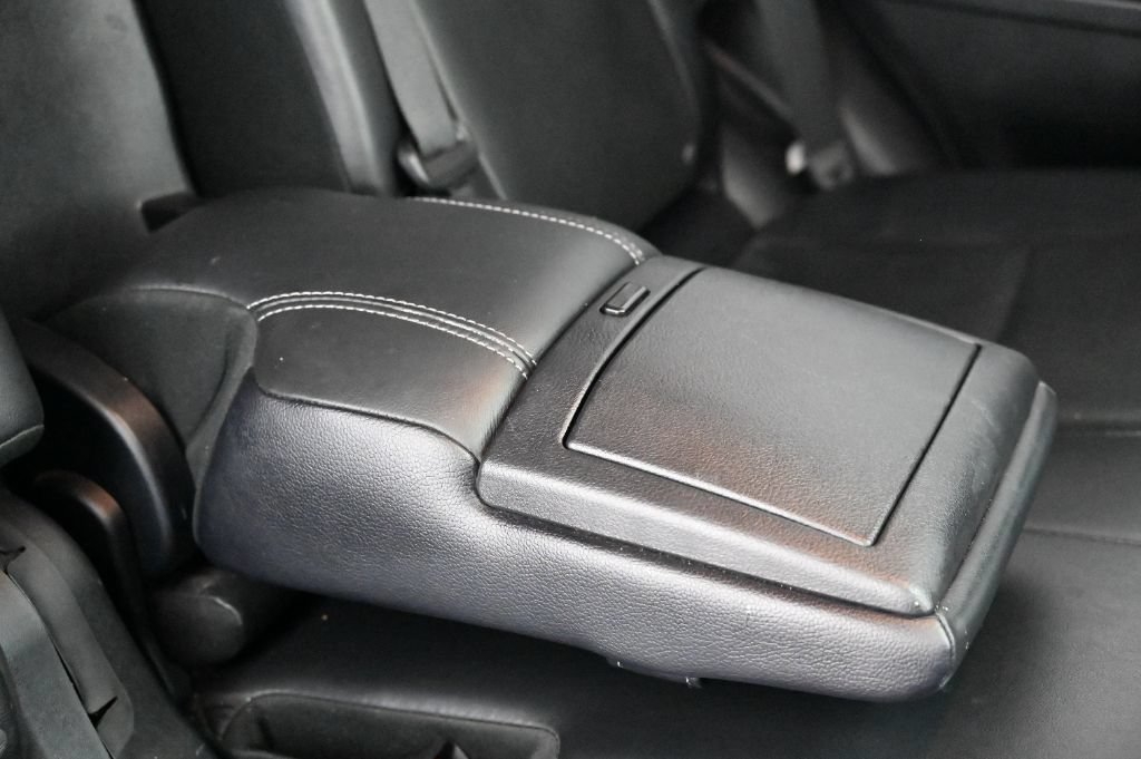 Used 2018 Toyota 4Runner Limited AWD/4WD image 40