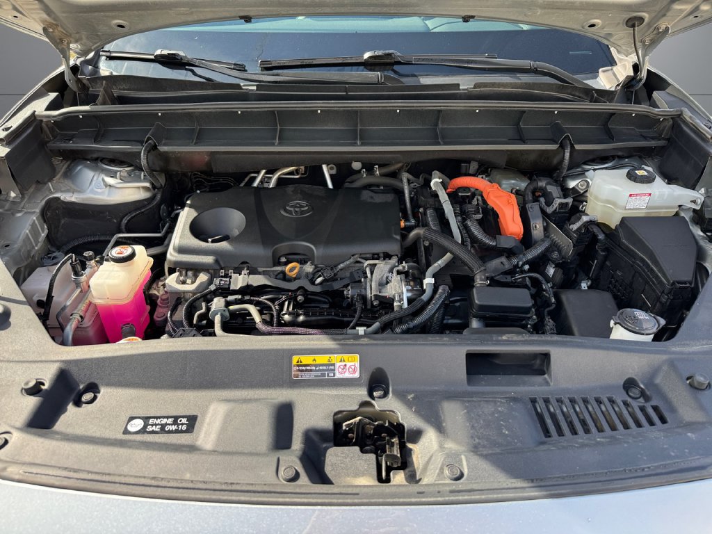 Used 2020 Toyota Highlander XLE AWD/4WD image 20
