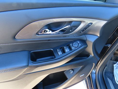 Used 2023 Chevrolet Traverse Premier w/ Redline Edition image 24