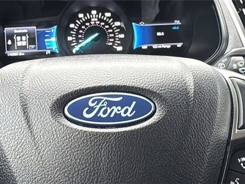 Certified 2024 Ford Edge SEL w/ Convenience Package image 19