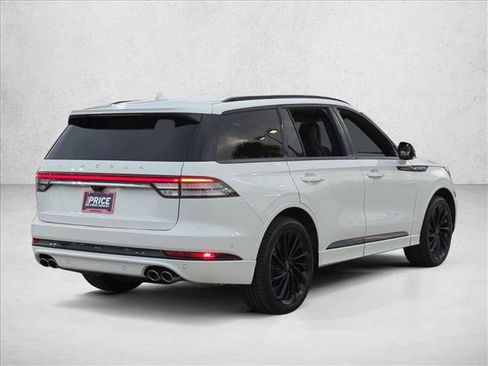 Used 2022 Lincoln Aviator Reserve w/ Equipment Group 201A AWD/4WD image 5