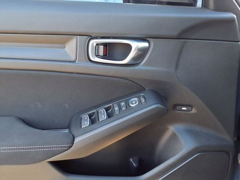 Used 2025 Honda Civic LX image 18