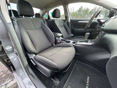 Used 2017 Nissan Sentra S image 11