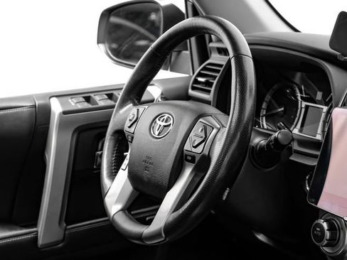 Used 2019 Toyota 4Runner Limited AWD/4WD image 18