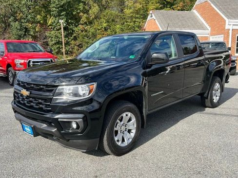 Used 2021 Chevrolet Colorado LT w/ LT Convenience Package image 3