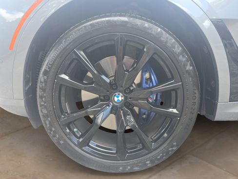 Used 2024 BMW X7 xDrive40i w/ M Sport Package AWD/4WD image 31