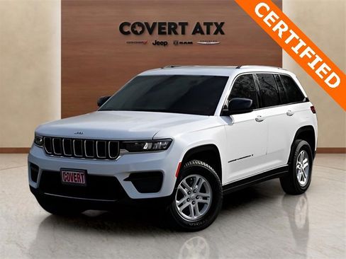 Used 2023 Jeep Grand Cherokee Laredo image 1
