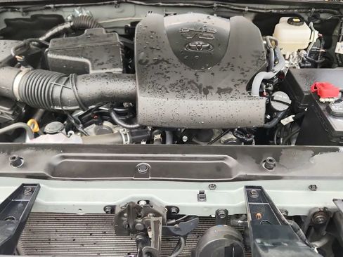 Used 2023 Toyota Tacoma TRD Off-Road image 20