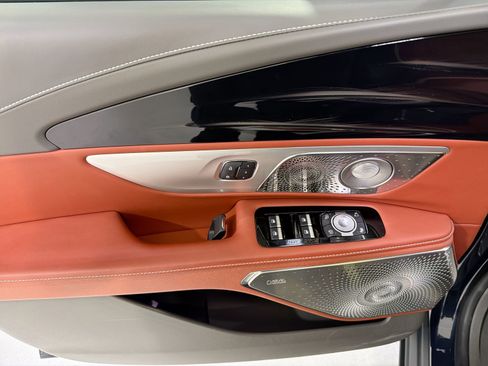 Used 2024 Lincoln Nautilus Black Label image 12